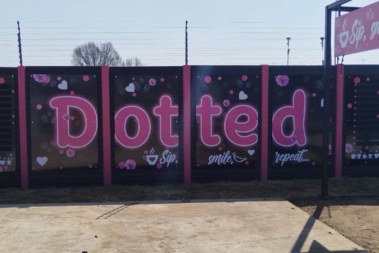 Indoor & Outdoor Signage