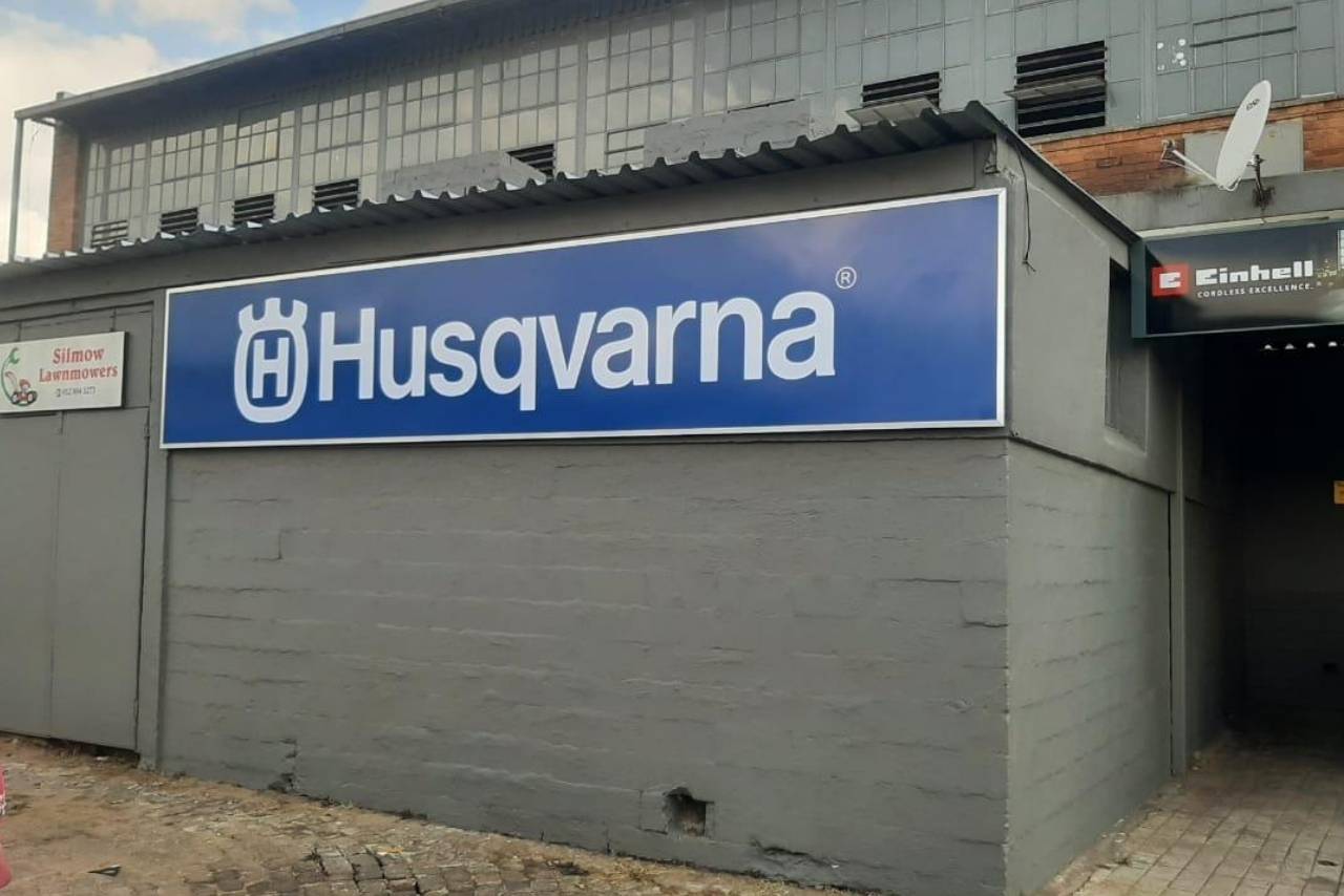 Indoor & Outdoor Signage